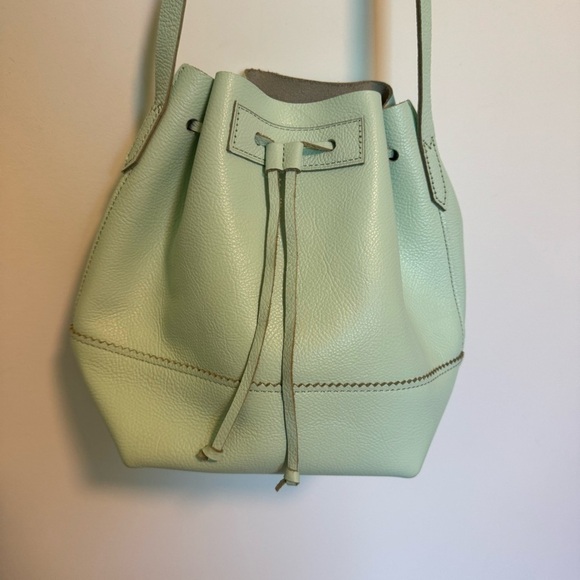 J Crew Mint Green Leather Downing Bucket Bag - Picture 1 of 8